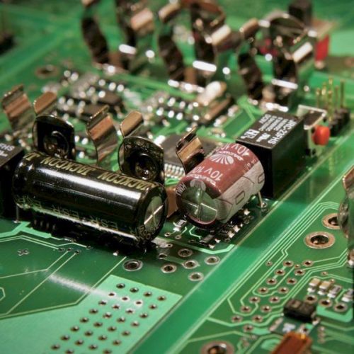 BaZeKo - montaż THT